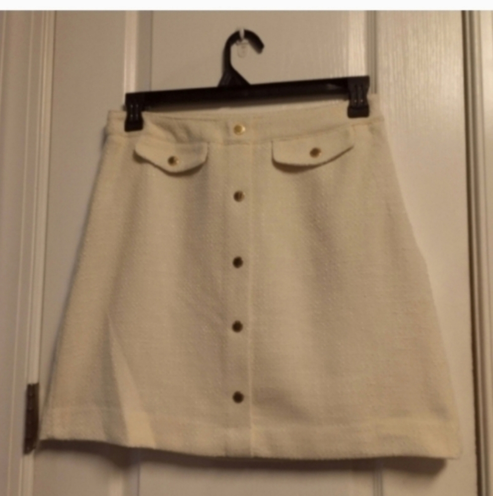 Marc NY NWT Cream Textured Mini Skirt W  Button Detail 8 Career Office Dressy